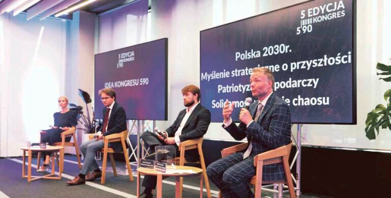 Kongres hybrydowy i pełne bezpieczeństwo