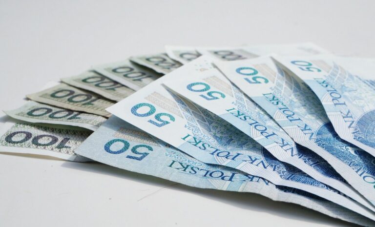 Jak finansować  polityków?