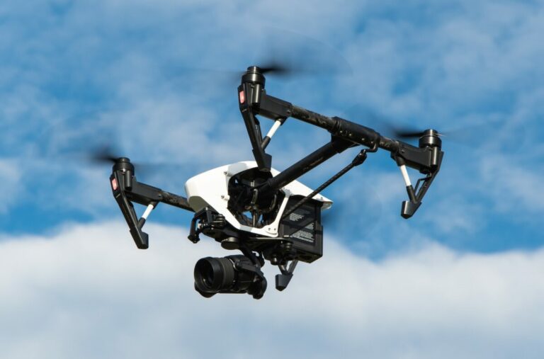 Nowe zasady lotów dronami