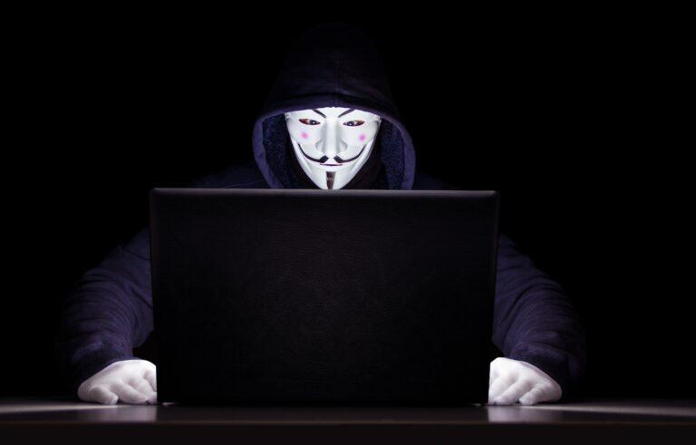 Anonymus kontra Rosja