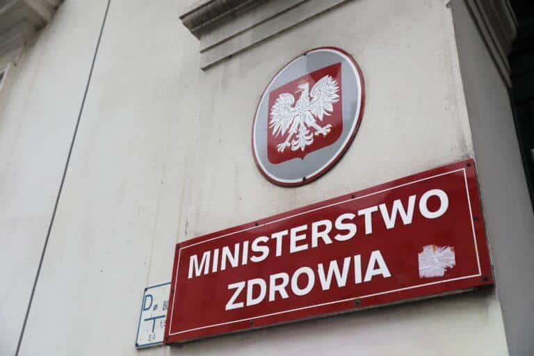 Rząd chce załatać i naprawić składki ZUS