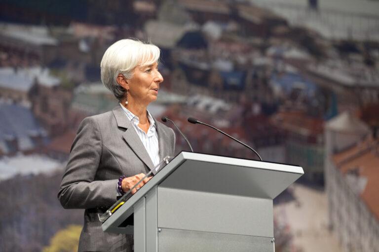 Krytyka EBC pochwałą NBP. Christine Lagarde pod ostrzałem