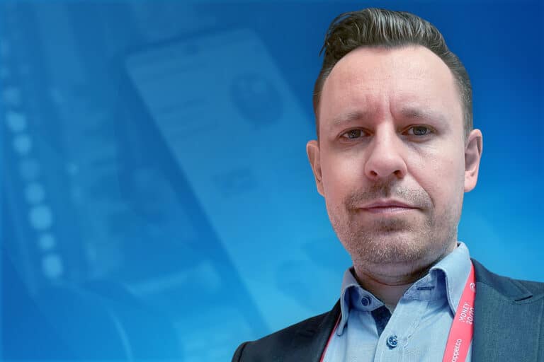 Tempo dostarczania oprogramowania dla instytucji finansowych – jak dogonić pędzący pociąg?