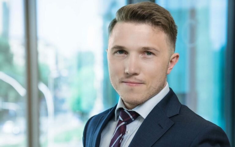 Specjalizacja produktowa w obszarze ubezpieczeń finansowych – korzyści ze współpracy z brokerem