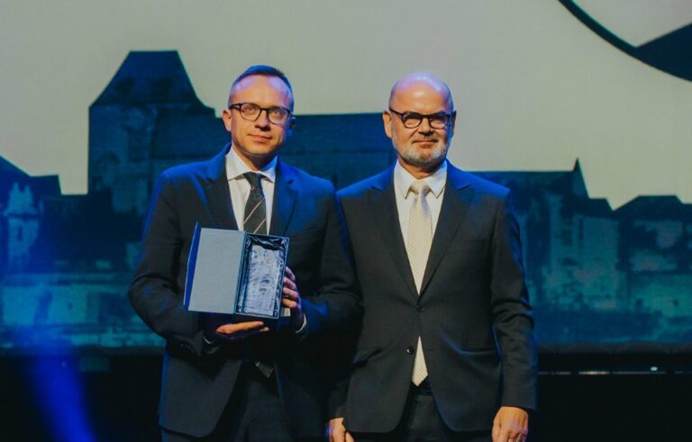 Wiceminister został ambasadorem