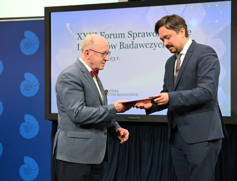 Za zasługi dla ochrony praw człowieka