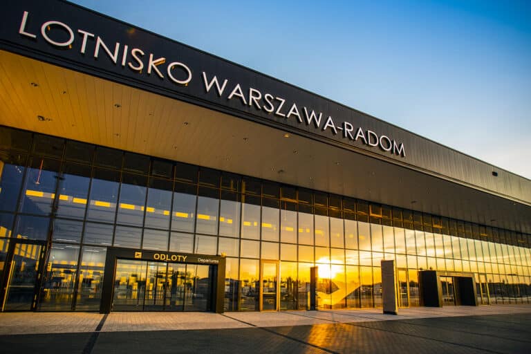 Lotnisko Warszawa-Radom: w lipcu obsłużyliśmy prawie 23 tys. pasażerów