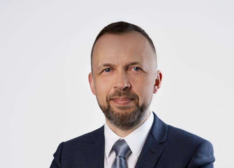 Kluczowe czynniki przy wyborze kontrahenta oraz doktryna optymizmu prawniczego w procesie dochodzenia roszczeń