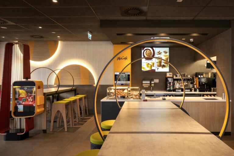 Z IT do gastronomii – czy franczyza McDonald’s to dobry biznes?