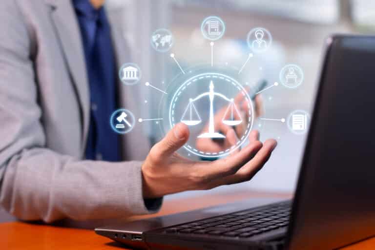 Rewolucja w prawie: Jak LegalTech zmienia sektor prawniczy