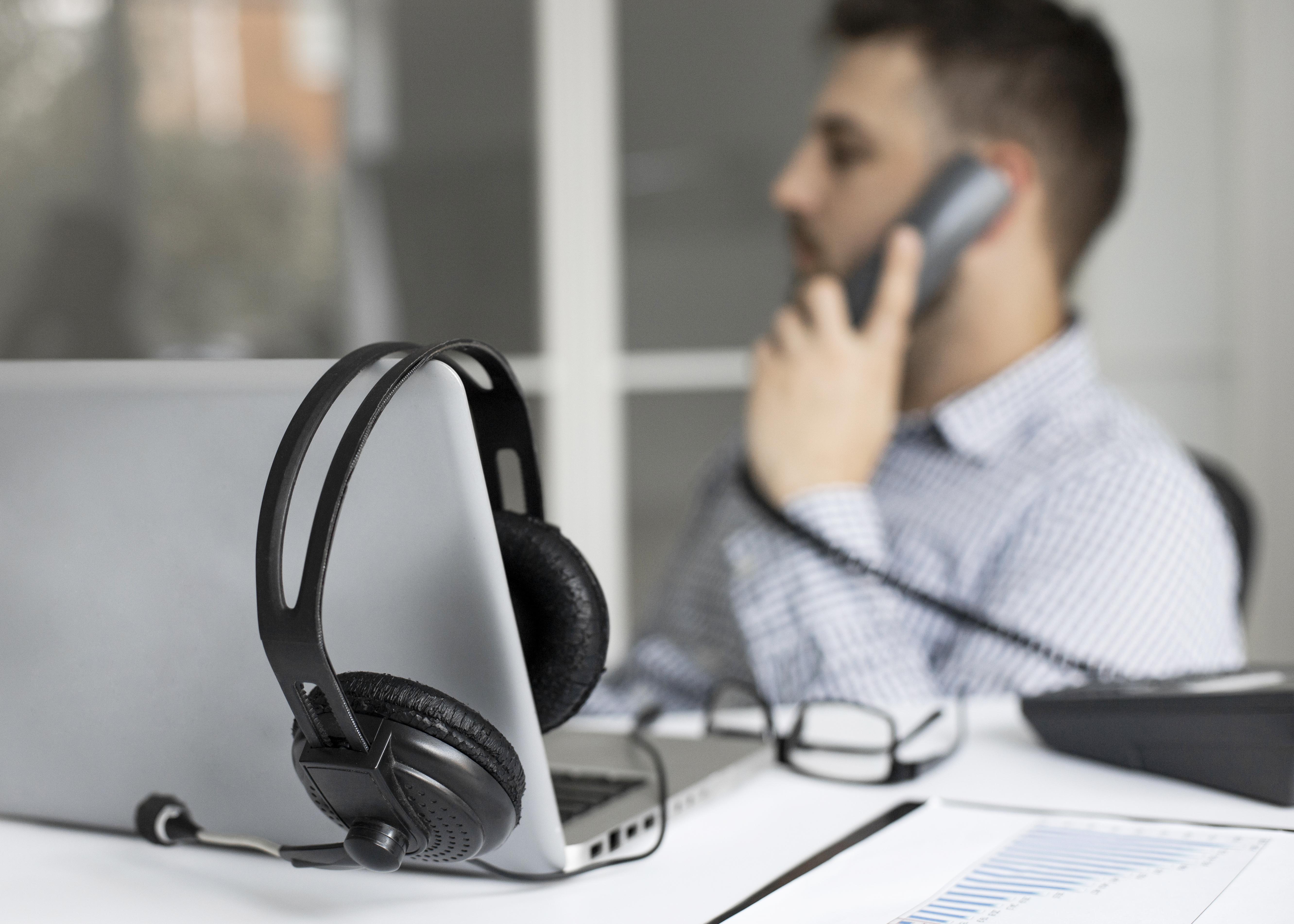 RYNEK CONTACT CENTER