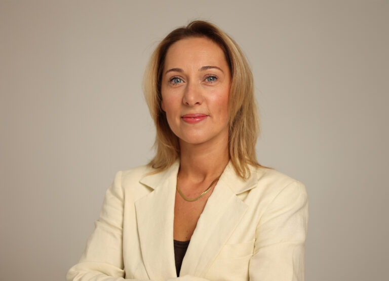 Ludzie w centrum, technologia w tle – przyszłość obsługi klienta