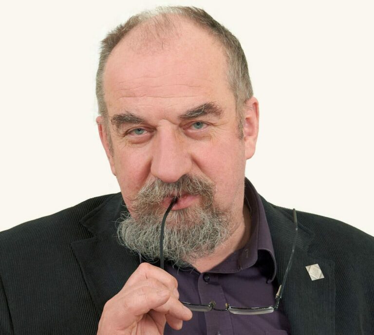 Prof. Modzelewski: refleksje o sojuszach, prawie i ropie